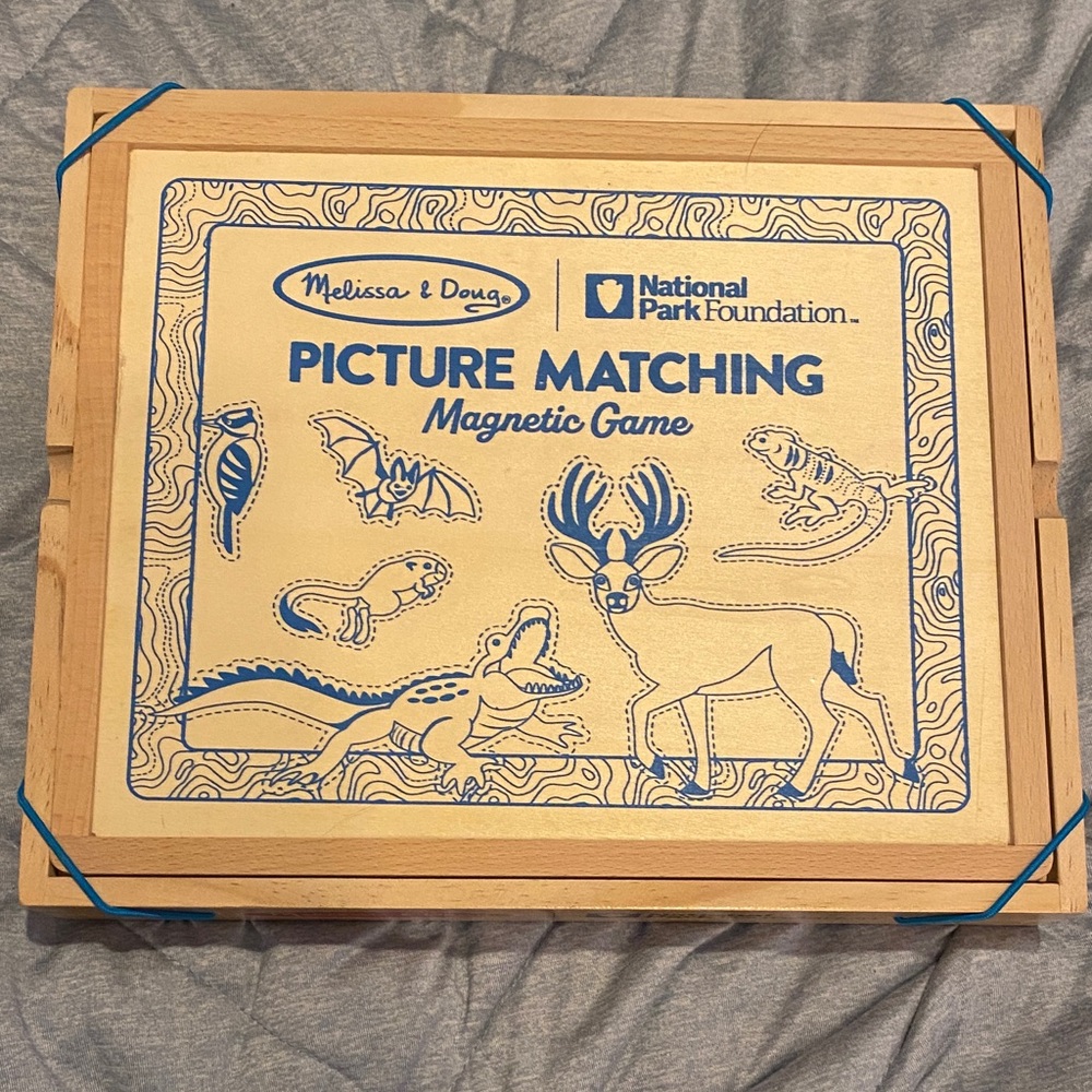 Melissa & Doug Picture Matching Magnetic Game - Blue and Cream